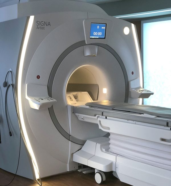 east_lake_mri_machine_white-1.jpg